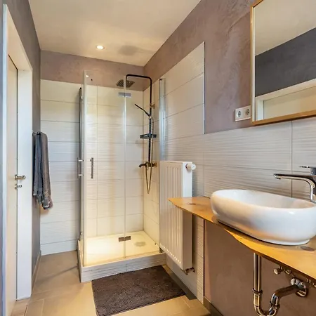 Winzerhaus Schenk Apartamento Neef
